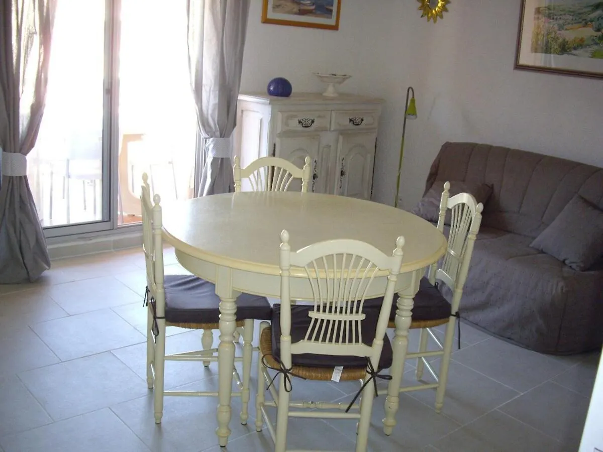 Beau T2 150 M De La Plage A Bormes Les Mimosas